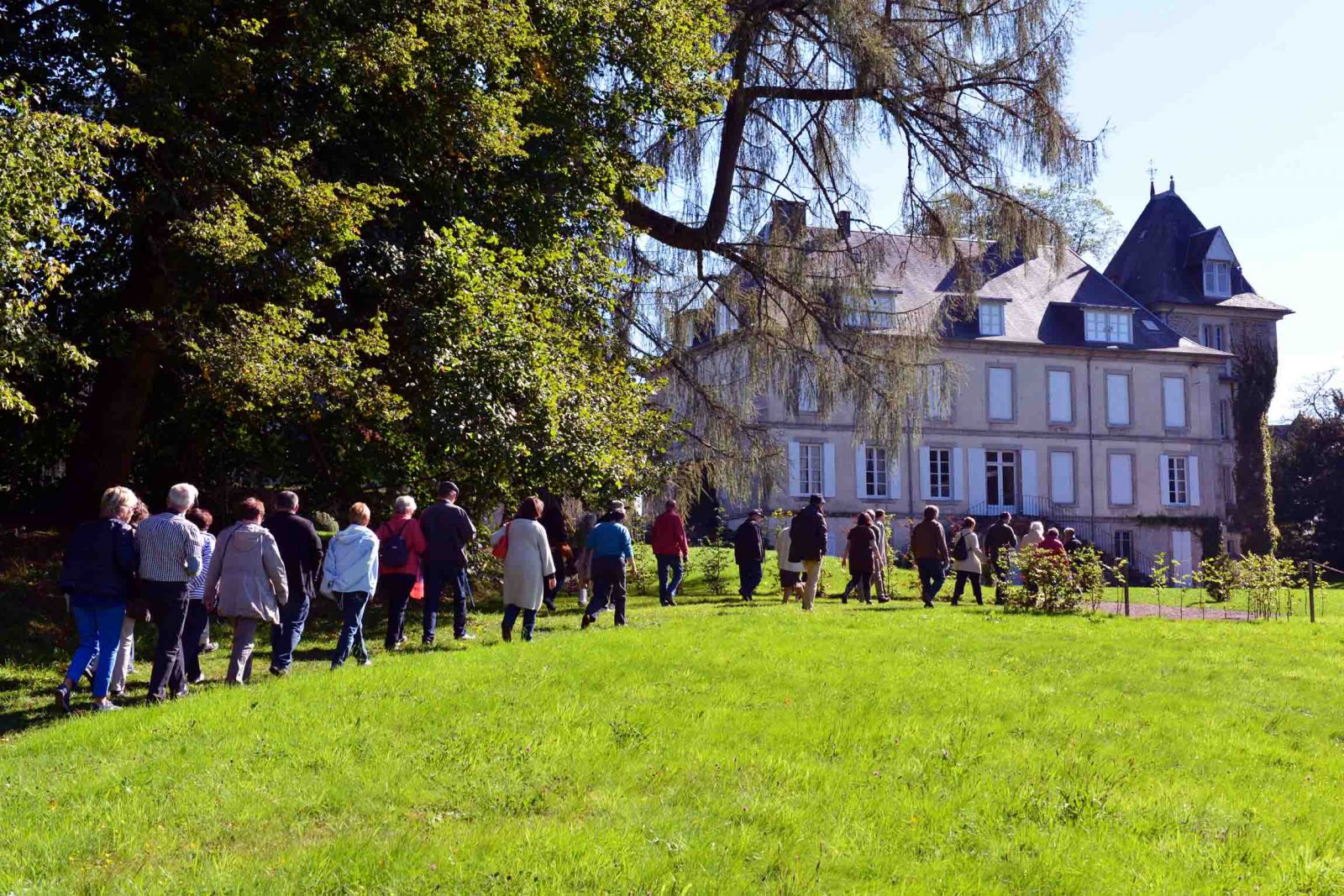 Visite commentée du Parc Arboretum Château de  ...