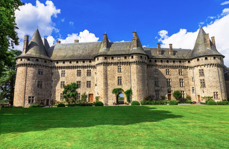 Pompadour Castle and Orangery Stables