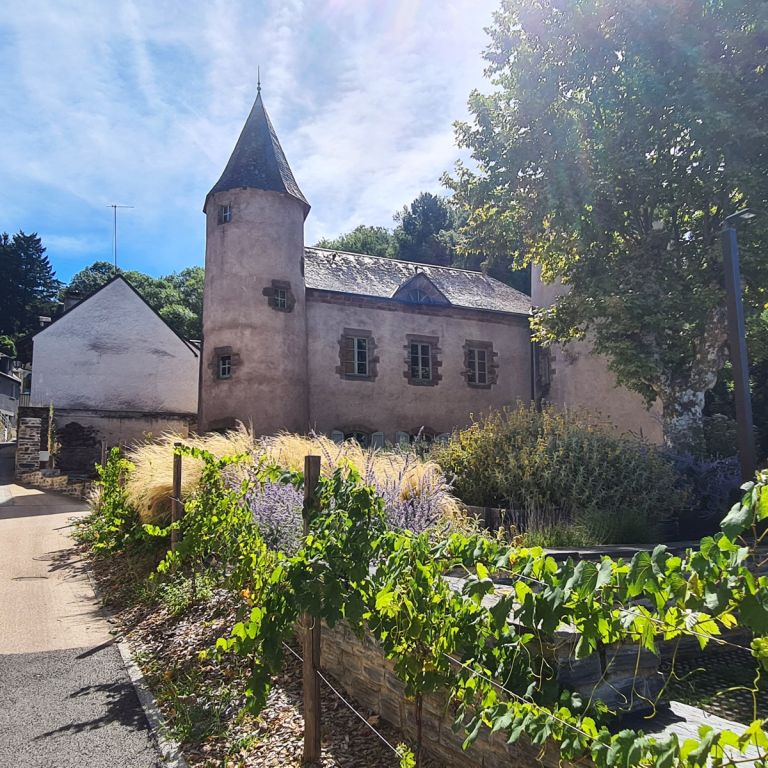 The medieval and natural wonders of Allassac